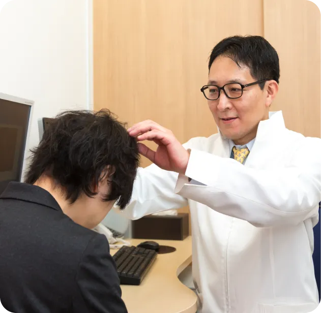 正確な診断のために不可欠触診 /問診/血圧測定/血液検査